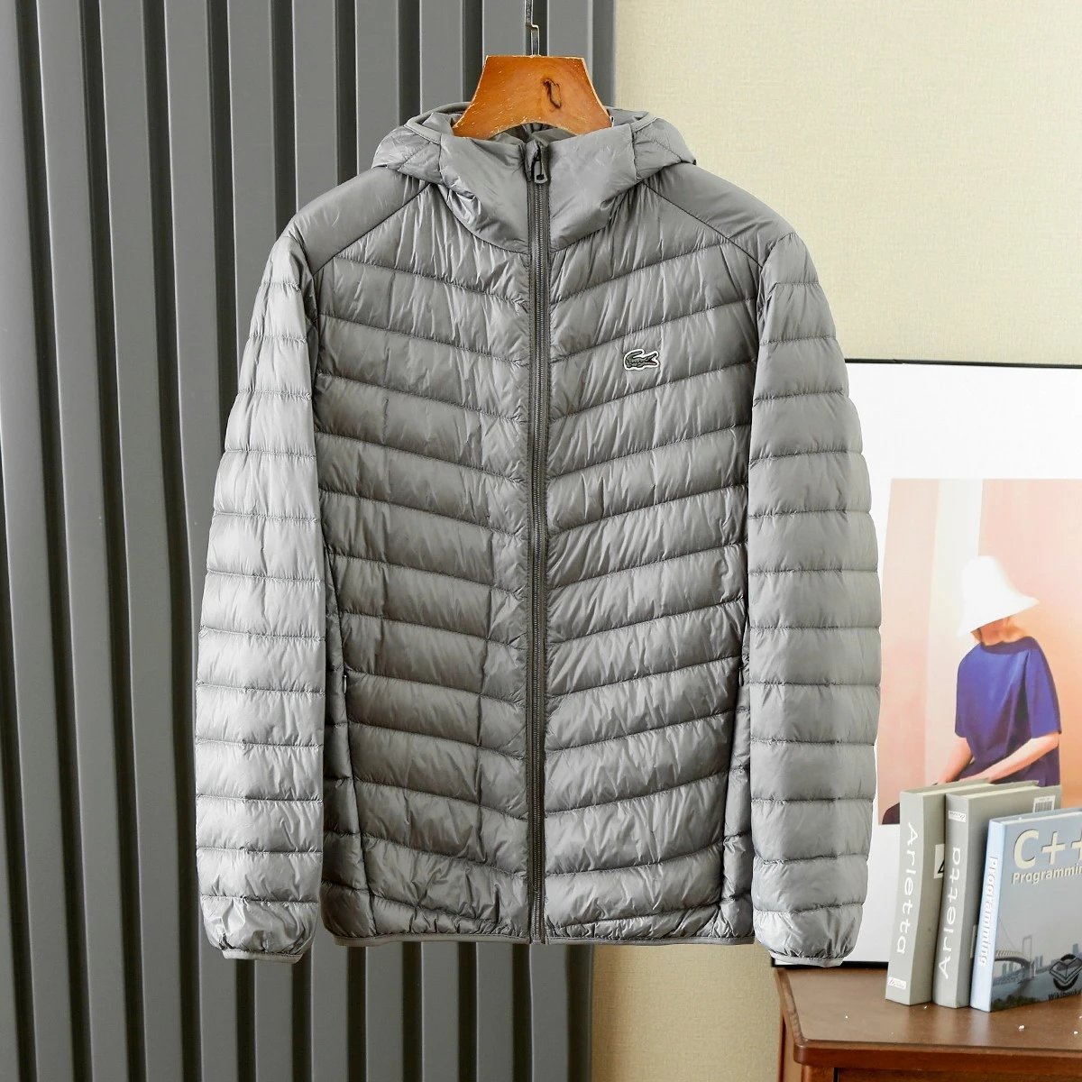 L鳄羽绒服银灰 L鳄羽绒服银灰