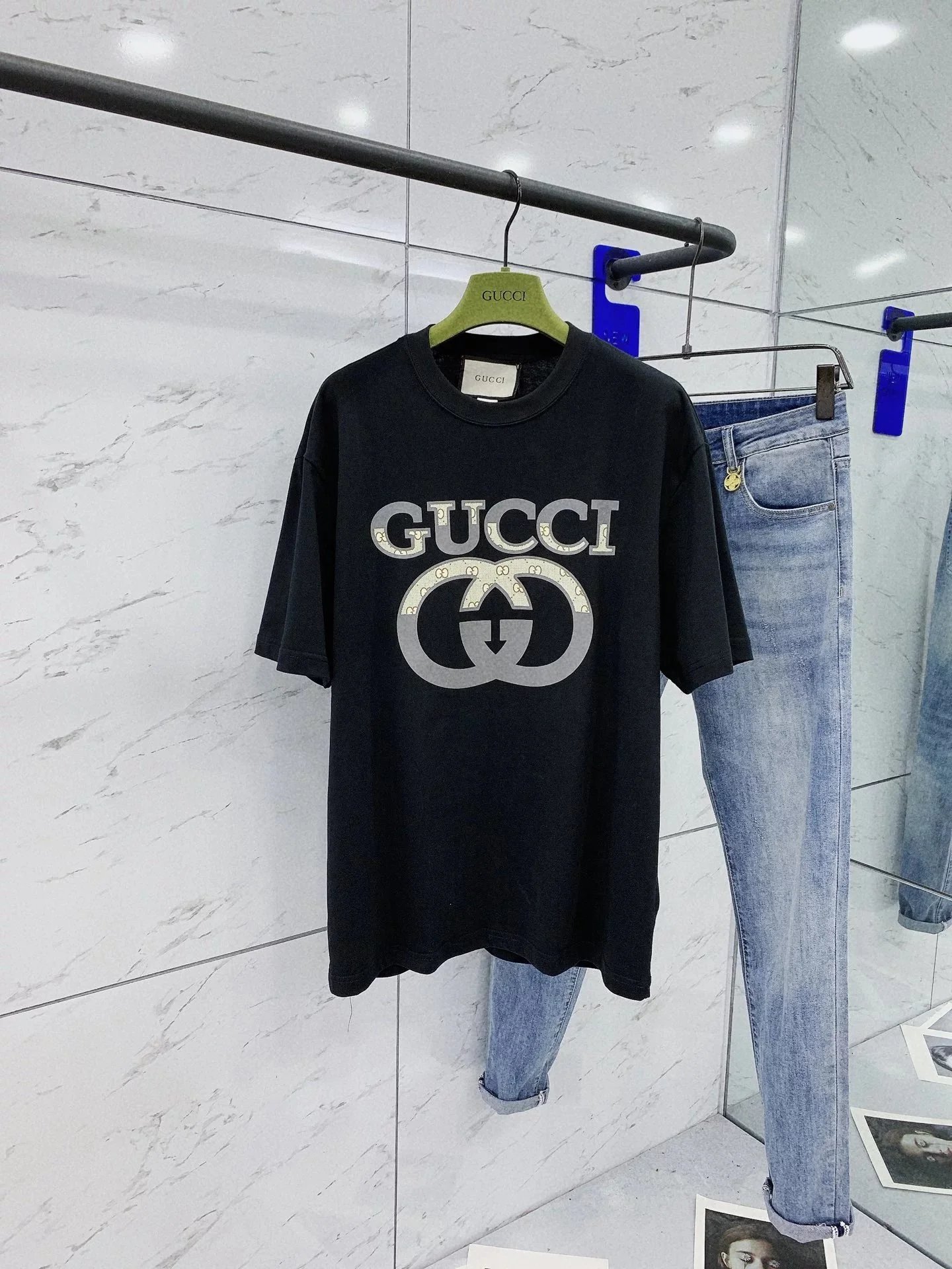 7 7