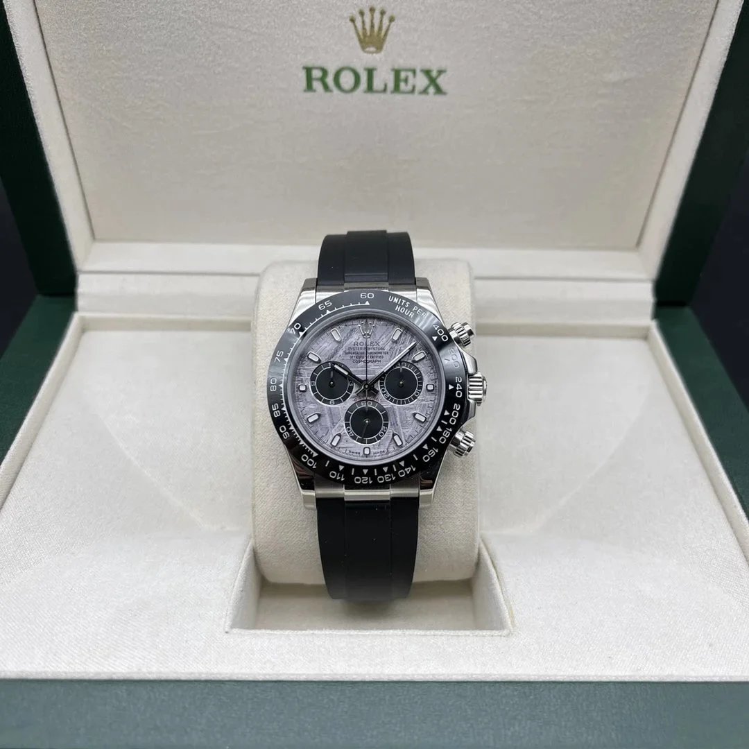 32 32